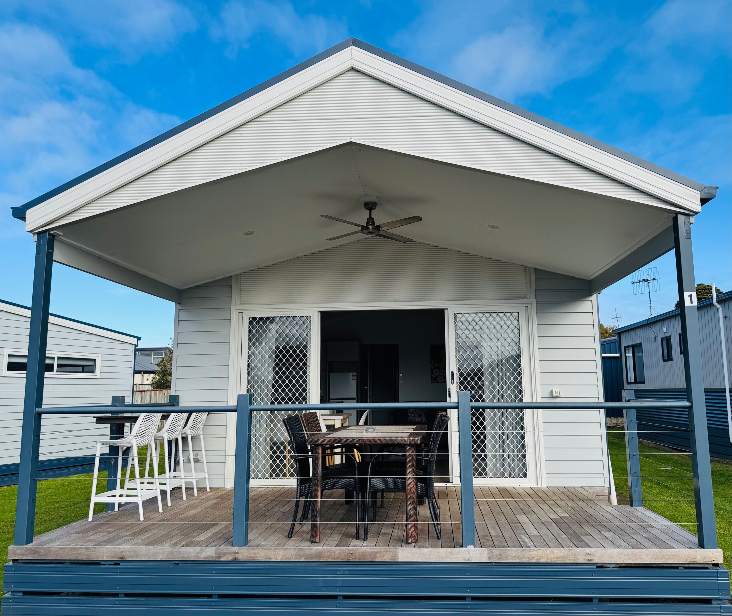 Albatross 3 Bedroom 8 Berth